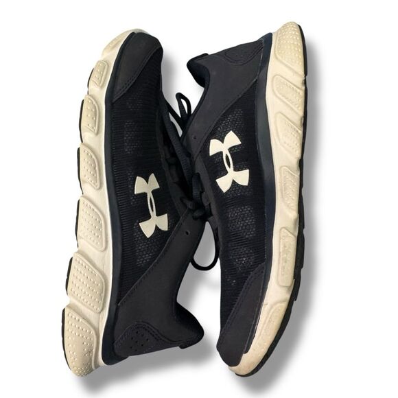 Under Armour Navy Running Shoes Men 7.5 Lightweight Active Everyday Sneaker